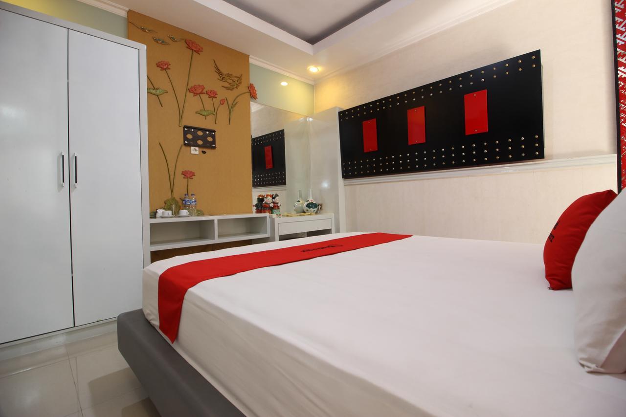 Reddoorz Plus Near Tugu Jogja 2 ジョグジャカルタ エクステリア 写真