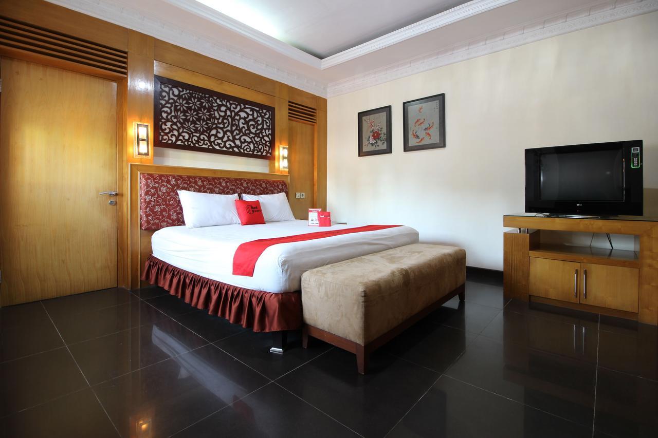 Reddoorz Plus Near Tugu Jogja 2 ジョグジャカルタ エクステリア 写真