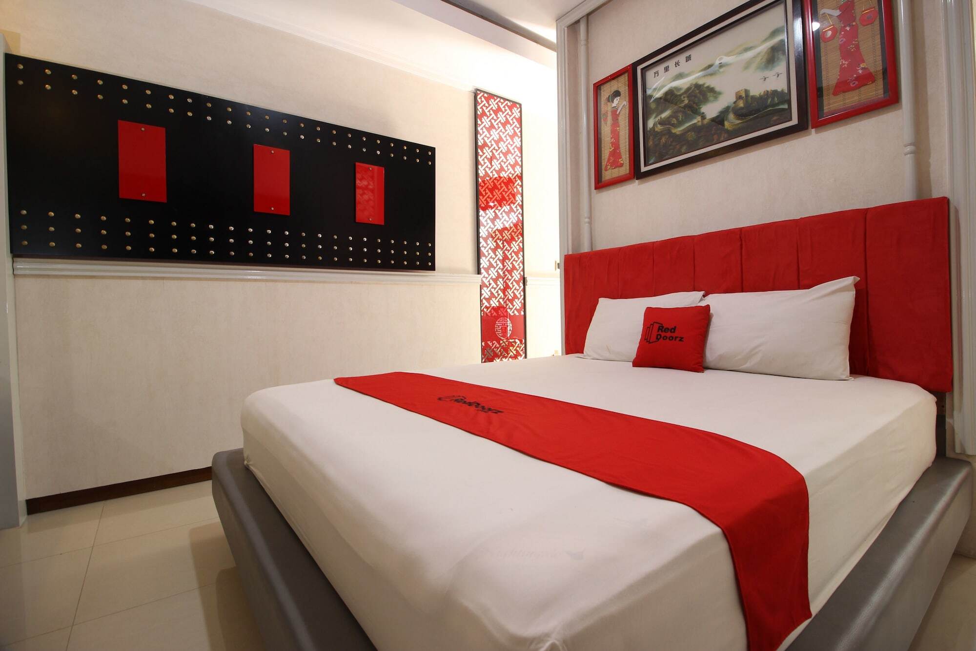 Reddoorz Plus Near Tugu Jogja 2 ジョグジャカルタ エクステリア 写真